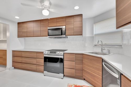 205-3590 Via Poinciana 205, Lake Worth, FL, 33467 | Card Image
