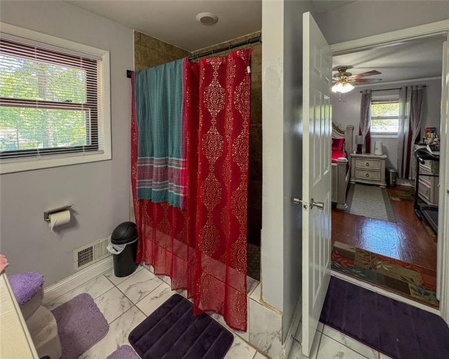 724 Camelot Way, House other with 3 bedrooms, 2 bathrooms and null parking in Norcross GA | Image 45