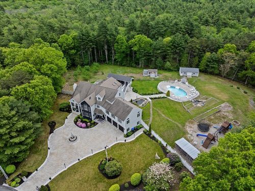 4 Lantern Ln, Lakeville, MA, 02347-2271 | Card Image