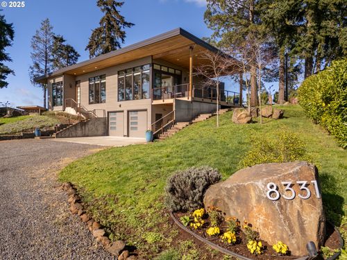 8331 Ne Worden Hill Rd, Dundee, OR, 97115-9144 | Card Image