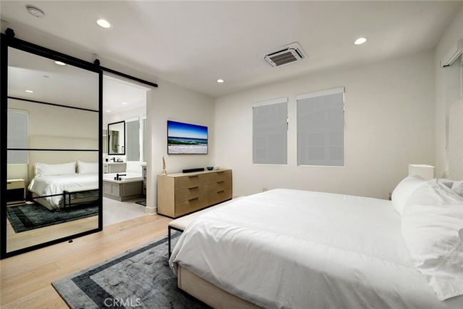 2167 Andover Ln, Townhouse with 4 bedrooms, 4 bathrooms and 2 parking in Newport Beach CA | Image 16