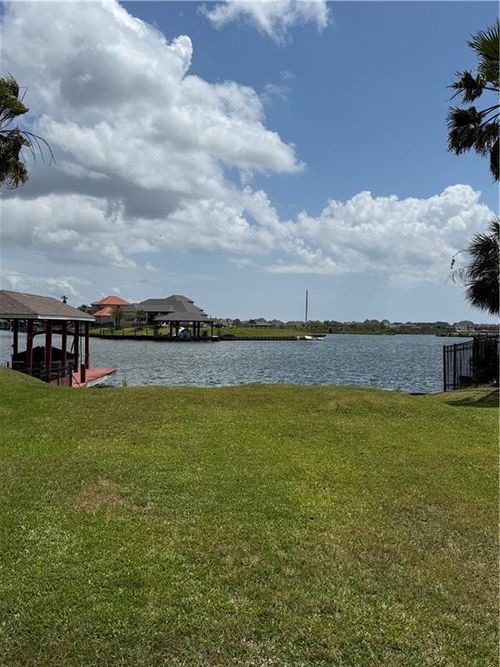 1512 Royal Palm Dr, Slidell, LA, 70458-6214 | Card Image