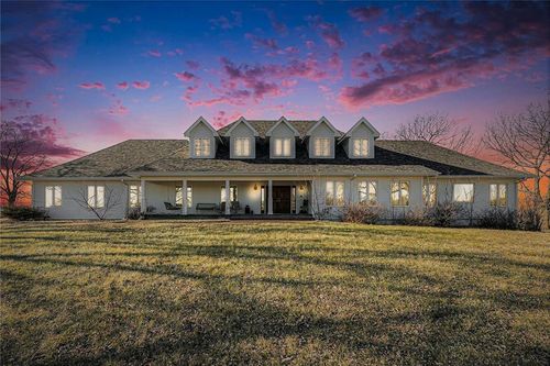 2400 Ne 132nd St, Kansas City, MO, 64165-1063 | Card Image