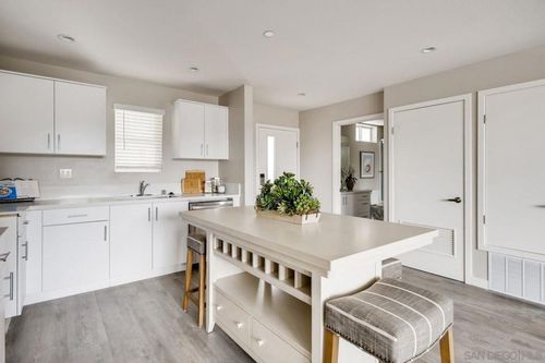 apt-309-3909 Voltaire St, San Diego, CA, 92107-1883 | Card Image