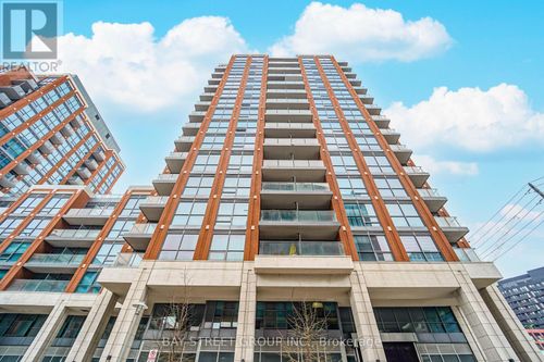 236-31 Tippett Rd, Toronto, ON, M3H0C8 | Card Image