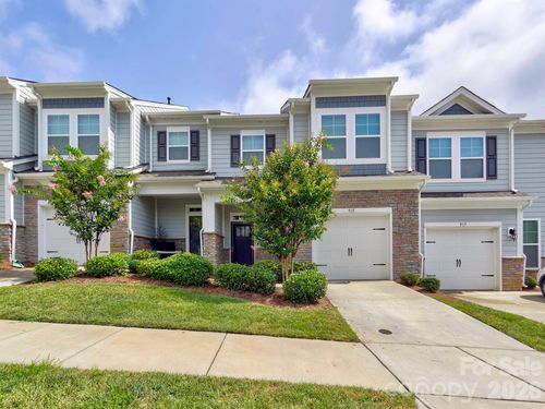 915 Emma Kate Ct, Lake Wylie, SC, 29710-1684 | Card Image