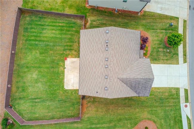 6841 Lancaster Xing, House other with 4 bedrooms, 3 bathrooms and 4 parking in Flowery Branch GA | Image 37