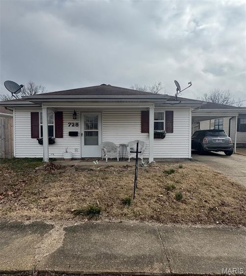 728 N Locust St, Dexter, MO, 63841-1213 | Card Image