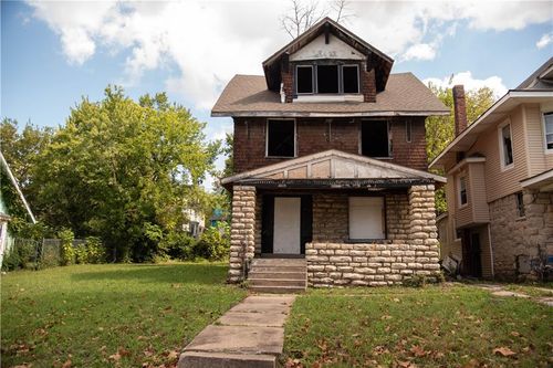 4015 Prospect Ave, Kansas City, MO, 64130-1322 | Card Image