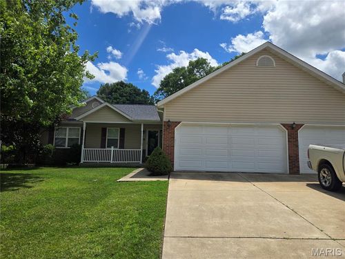 929 Jordan, O Fallon, IL, 62269-6842 | Card Image