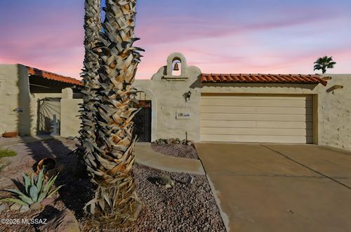 1070 W Calle Excelso, Green Valley, AZ, 85614-2831 | Card Image