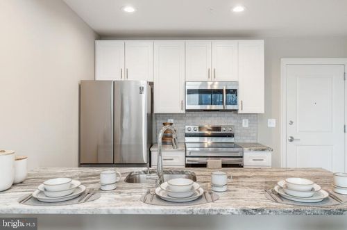 227-139 N 23rd Street, PHILADELPHIA, PA, 19103 | Card Image