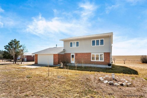 1971 Morgan Dr, Cheyenne, WY, 82009-9318 | Card Image