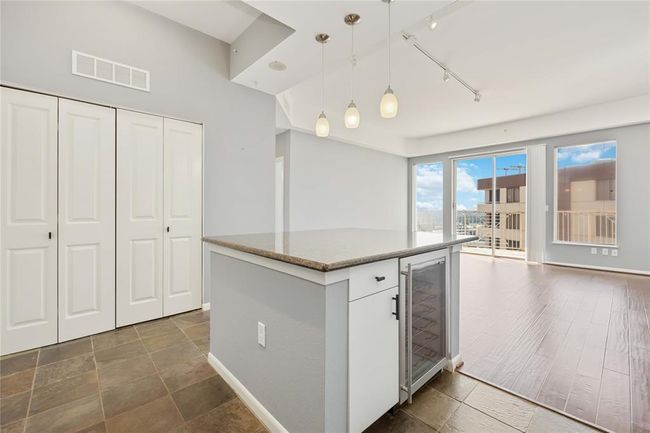 UNIT-1508 - 3505 Sage Rd, Condo with 1 bedrooms, 1 bathrooms and 1 parking in Houston TX | Image 8