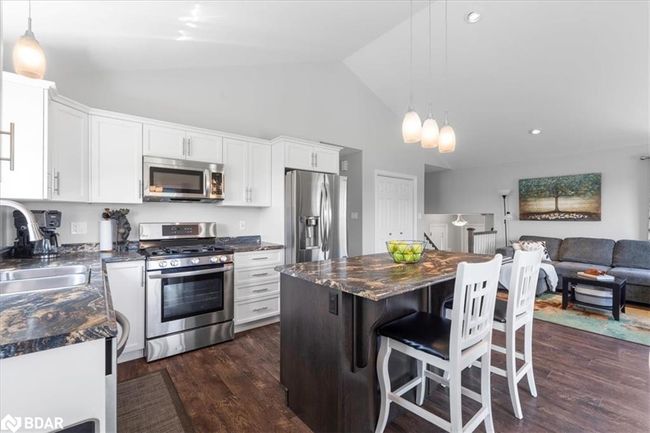 17 Denyes Rd, House other with 4 bedrooms, 3 bathrooms and 12 parking in Plainfield ON | Image 12