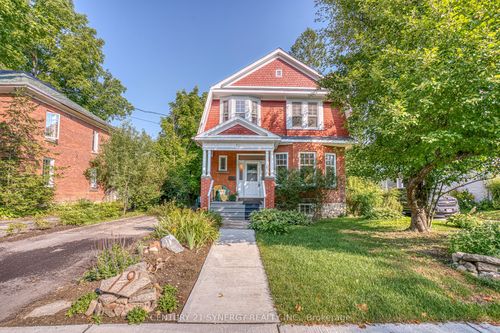 19 Mary St, Perth, ON, K7H2X1 | Card Image