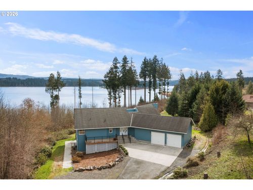 211 Basswood Dr, Silverlake, WA, 98645-9812 | Card Image