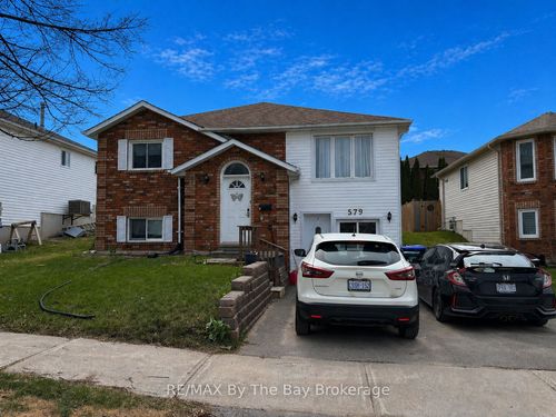 579 Wayne Cres, Midland, ON, L4R5E2 | Card Image