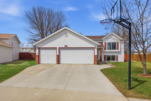 1434 Sheyenne Park Ct, West Fargo, ND, 58078-3231 | Card Image