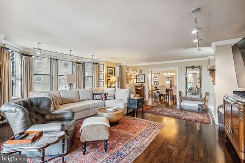 609-135 S 19th St, PHILADELPHIA, PA, 19103-4907 | Card Image