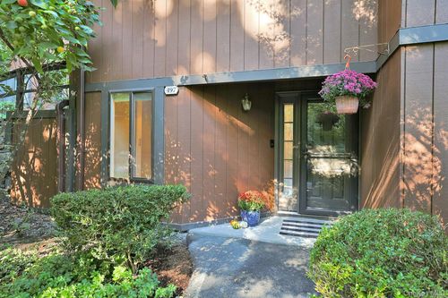 497 Martling Ave, Tarrytown, NY, 10591-4717 | Card Image