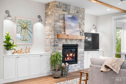 6334 Chateau Ct, Star, ID, 83669-6909 | Card Image