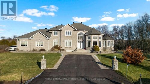 {{alt}} | Card Image