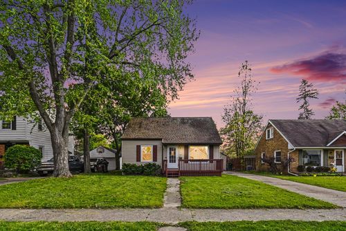 1915 Cooper Ave, Lansing, MI, 48910-2462 | Card Image