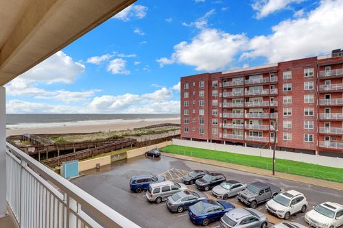 4k-700 Shore Rd, Long Beach, NY, 11561-4716 | Card Image