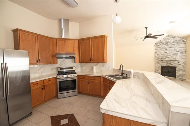 3419 S Daniel Oak Cir, House other with 3 bedrooms, 2 bathrooms and 2 parking in Spring TX | Image 9
