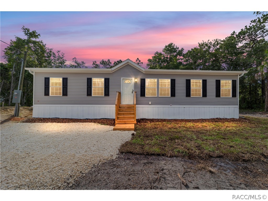 Arundel Ter, Homosassa, FL 34448