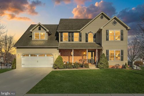 1 Hickory Ln, LITTLESTOWN, PA, 17340-9173 | Card Image