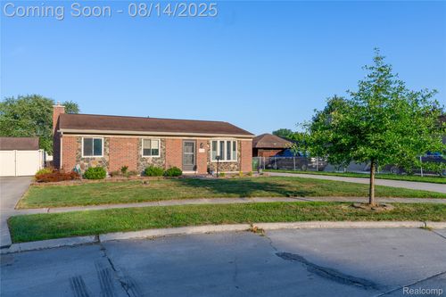 13820 Somerset Ct, Southgate, MI, 48195-3074 | Card Image