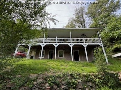 202 Shamrock Road, Cora, WV, 25614 | Card Image