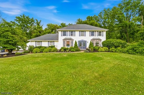 3 Butternut Dr, Vernon, NJ, 07462-3300 | Card Image