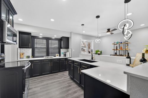 10514 W Lawn Ave, Milwaukee, WI, 53225-3226 | Card Image