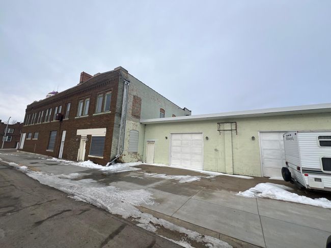 East Side | Image 16