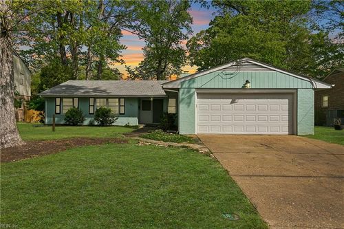 181 Corinthia Dr, Newport News, VA, 23608-2531 | Card Image