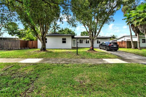 8780 Sw 200th St, Cutler Bay, FL, 33157-8973 | Card Image