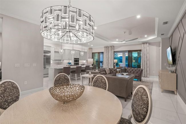 Luxury lighting fixtures throughout | Image 23