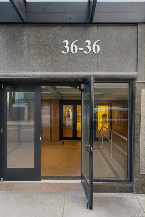 ste-309b-36 Prince St, Flushing, NY, 11354-4031 | Card Image