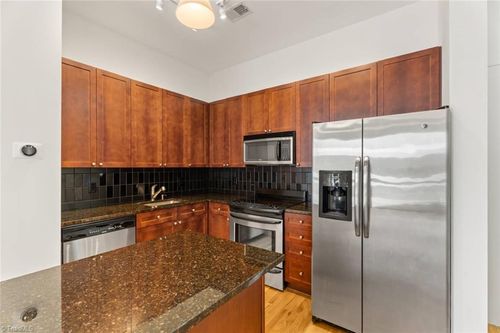 106-389 N Green St, Winston-Salem, NC, 27101-2772 | Card Image