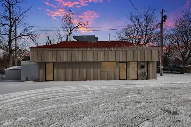 323 S Main St, Home with 0 bedrooms, 0 bathrooms and null parking in Eaton Rapids MI | Image 7