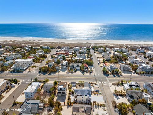 2808 Central Ave, Barnegat Light, NJ, 08006-1533 | Card Image