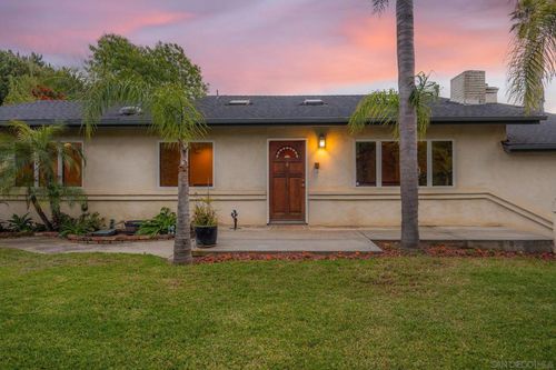 661 Union St, Encinitas, CA, 92024-2733 | Card Image
