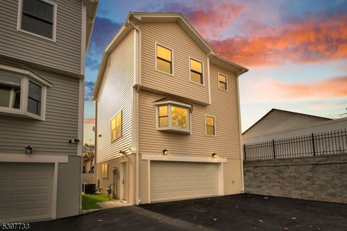 182 E 25th St, Paterson, NJ, 07514-2119 | Card Image