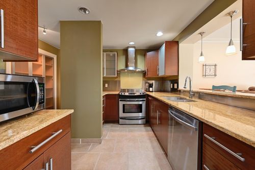 74-1707 Spyglass Dr, Austin, TX, 78746-7949 | Card Image