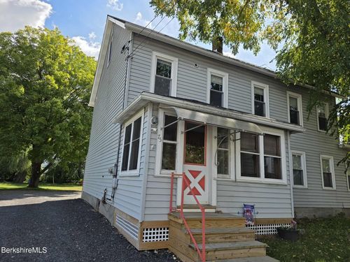 unit-2-75 N Summer St, Adams, MA, 01220-1560 | Card Image