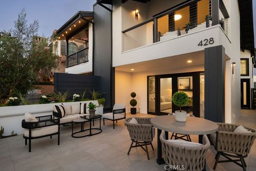 428 Heliotrope Ave, Corona del Mar, CA, 92625-2924 | Card Image