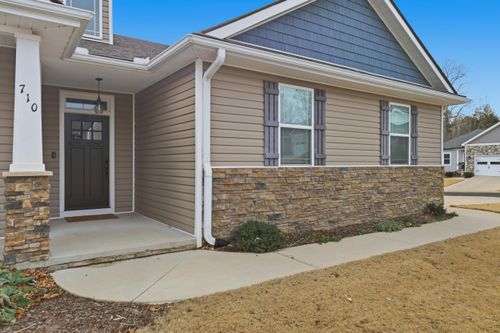 710 Landrum Trl, Landrum, SC, 29356-8804 | Card Image